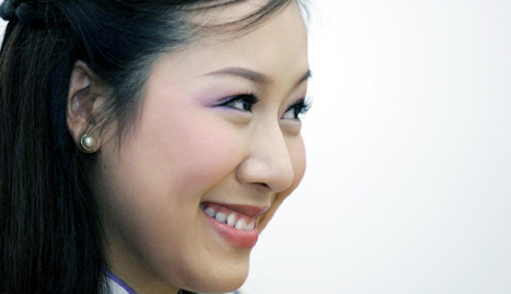 Ngô Phương Lan được chọn làm MC chung kết Mrs World 2009